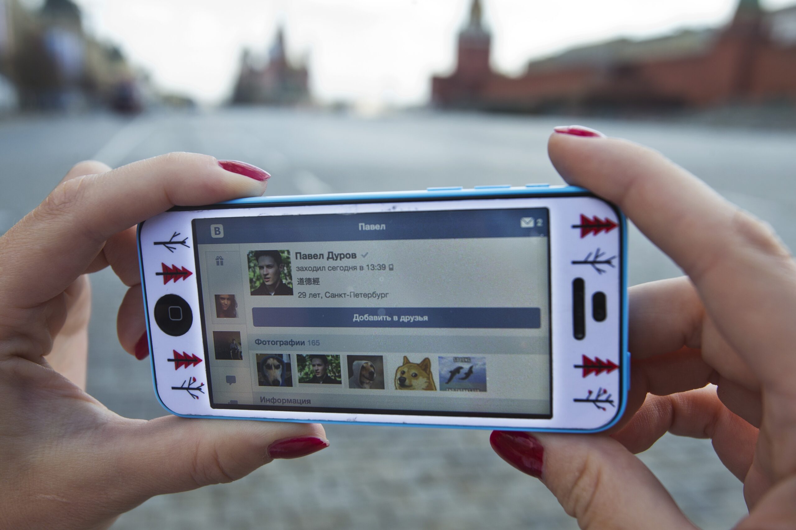 Russian social media CEO quits, flees country