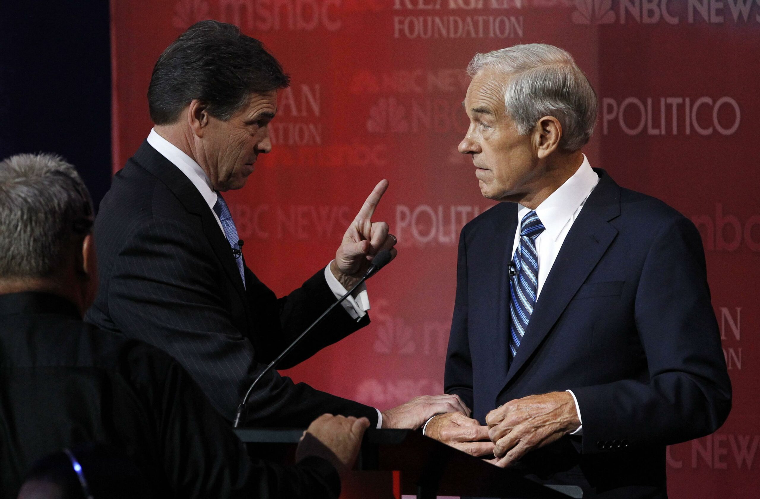 Ron Paul goring a RINO?