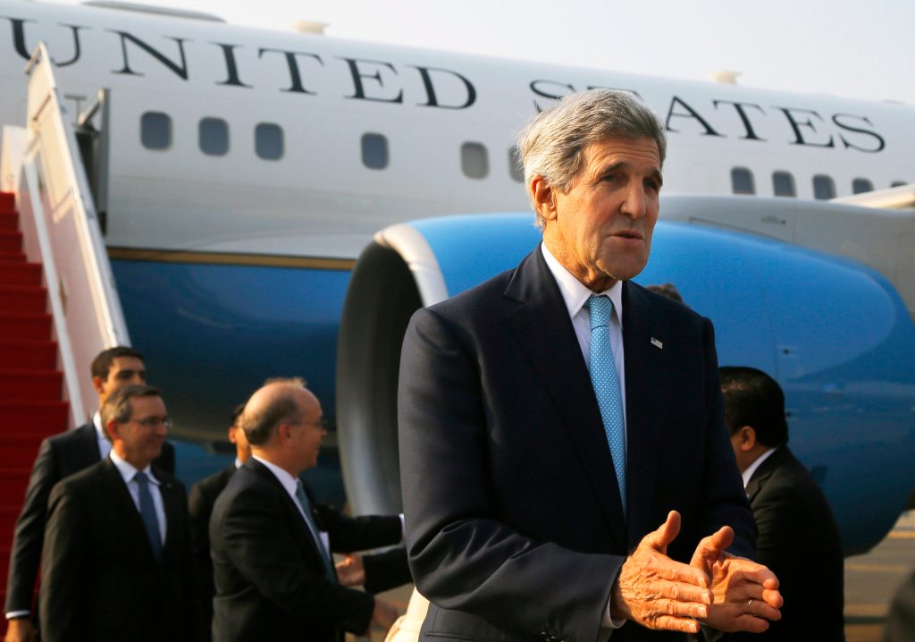 Kerry: ‘Irresponsible’ not to aid Kurds against IS