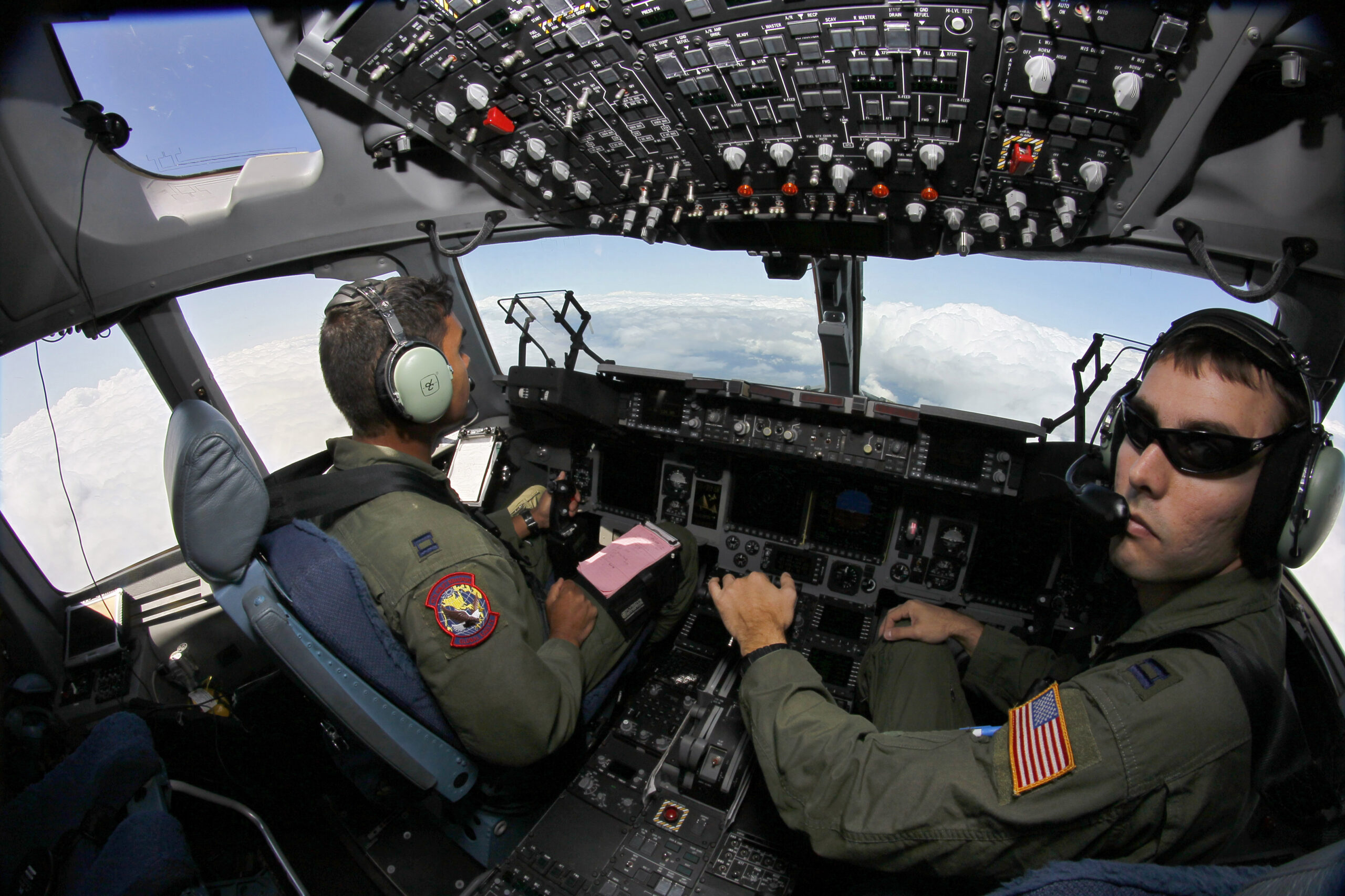 Budget cuts are making it hard to keep military pilots, leaders say