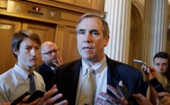 Jeff Merkley says GOP ‘put a knife’ into the heart of republic by ending Supreme Court filibuster