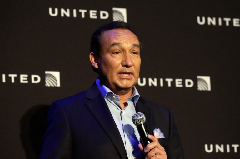 United Airlines CEO Oscar Munoz will not become chairman next year, the international company announced in a U.S. Securities and Exchange Commission filing. (AP Photo/Richard Drew, File)