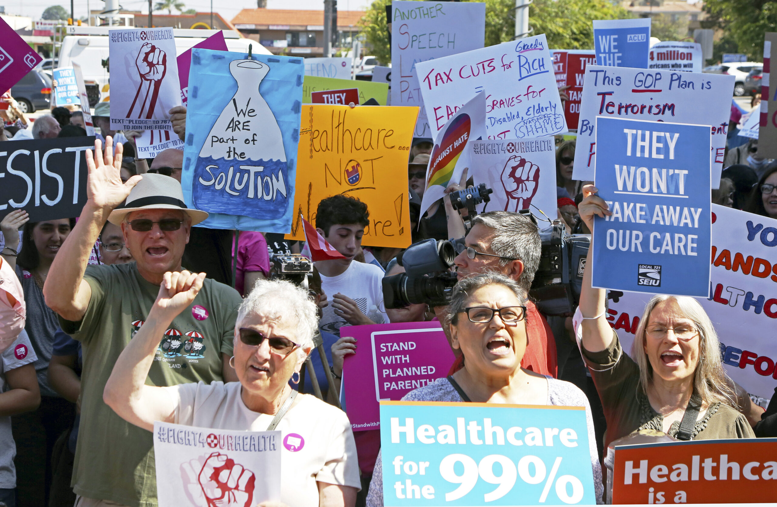 Some insurers see dollars in Trump’s Obamacare executive order