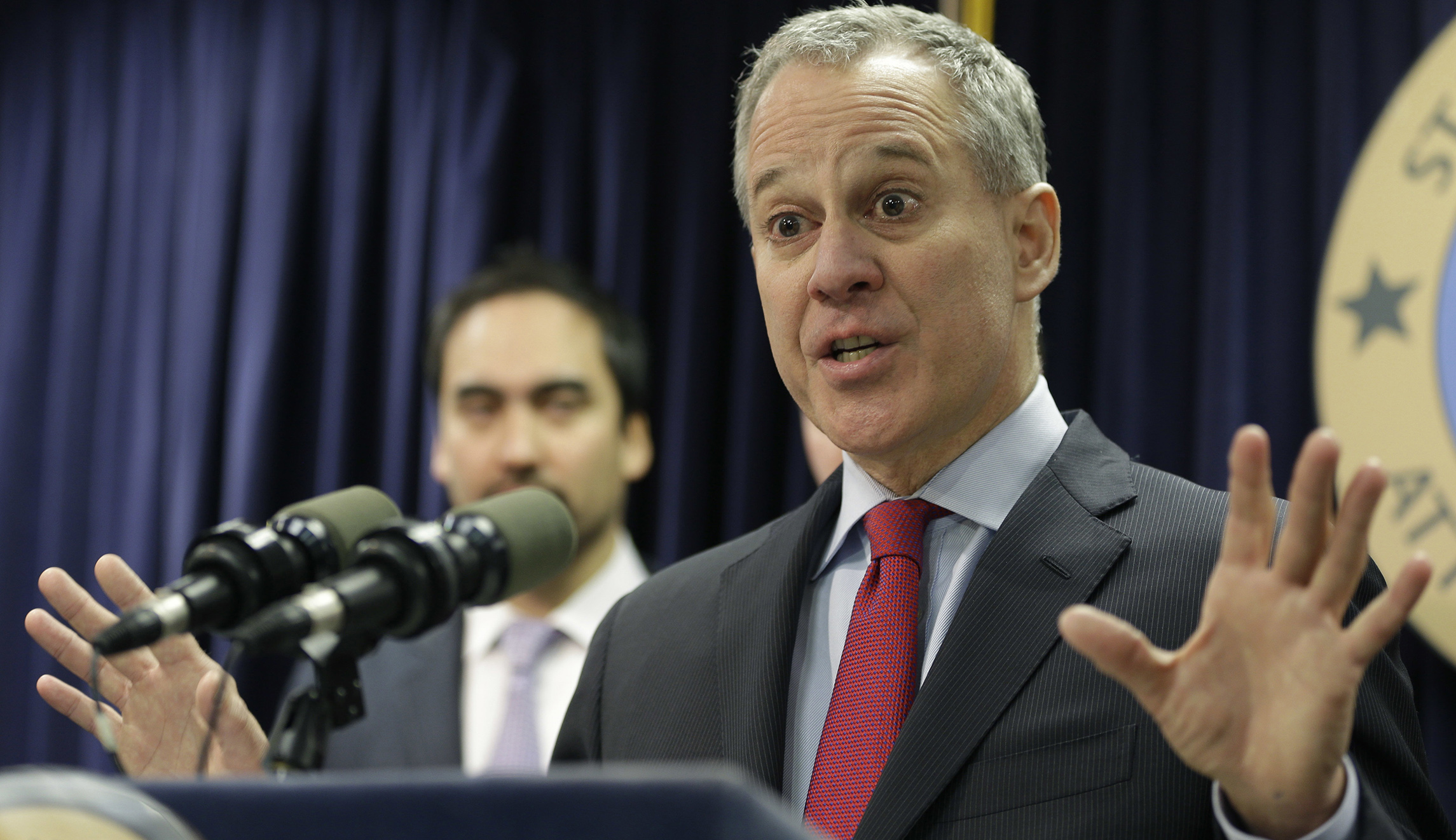 New York attorney general probing fake net neutrality comments to FCC