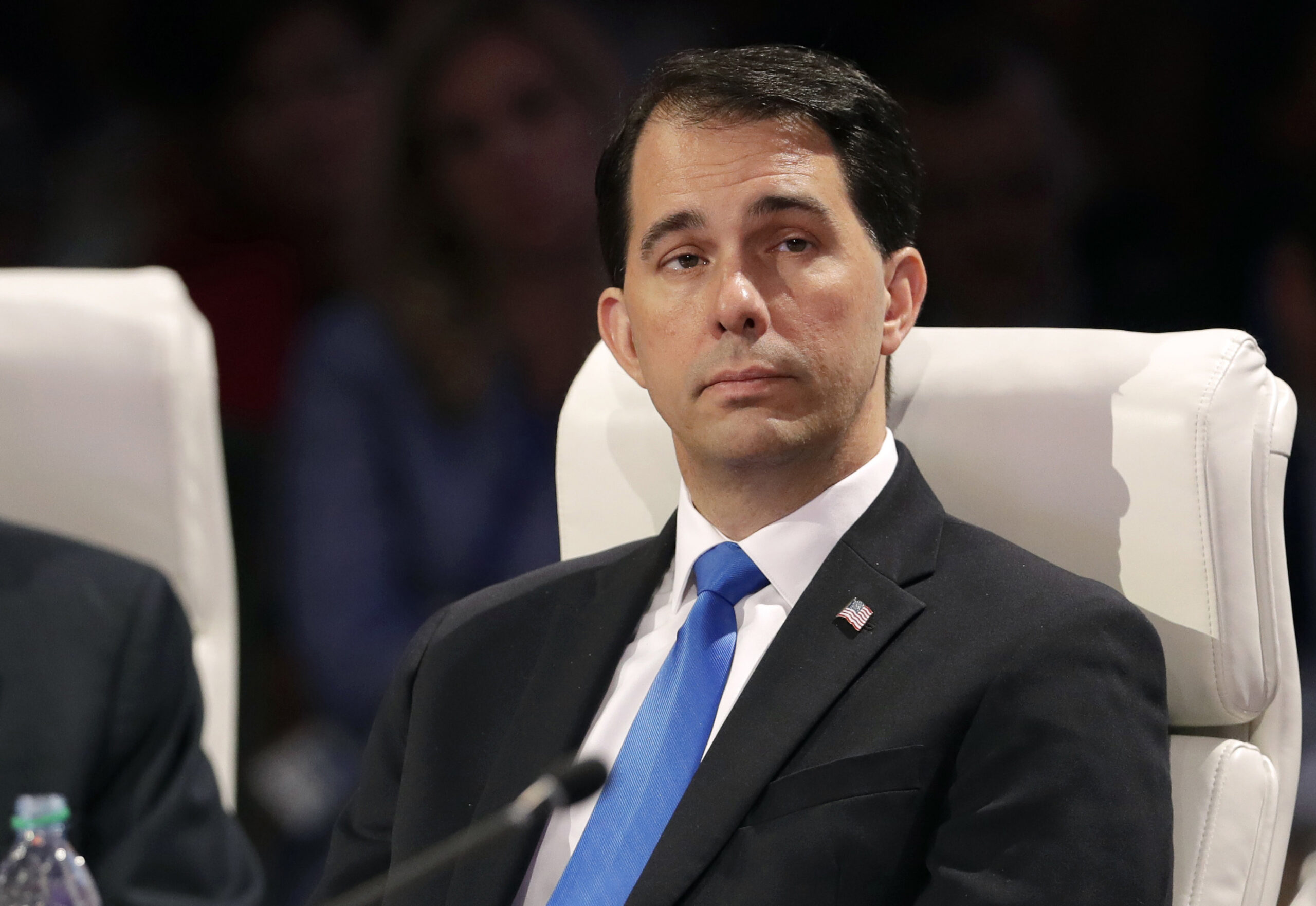 Walker says Trump has to stick to the script to win Wisconsin