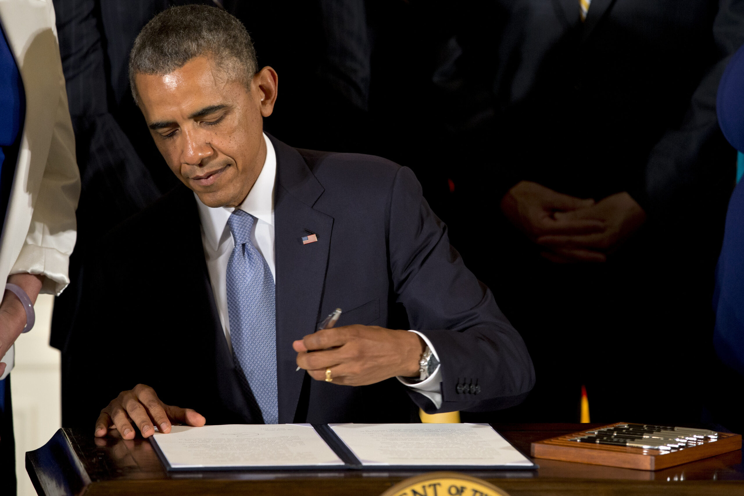 Instead of impeachment, can House vote to overturn Obama executive order?