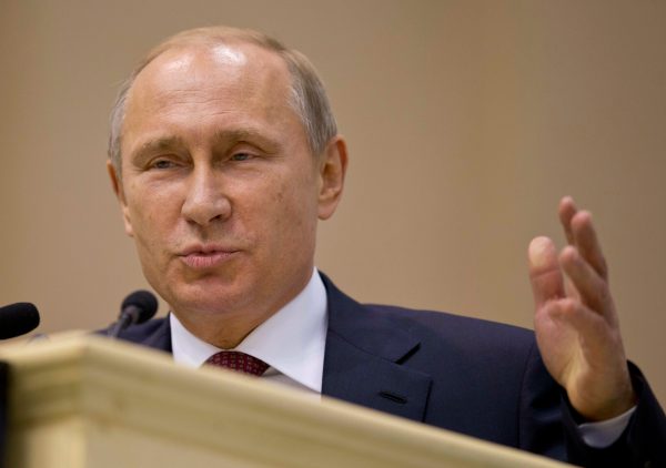 Obama laments that Western media give Russia’s Putin too much credit