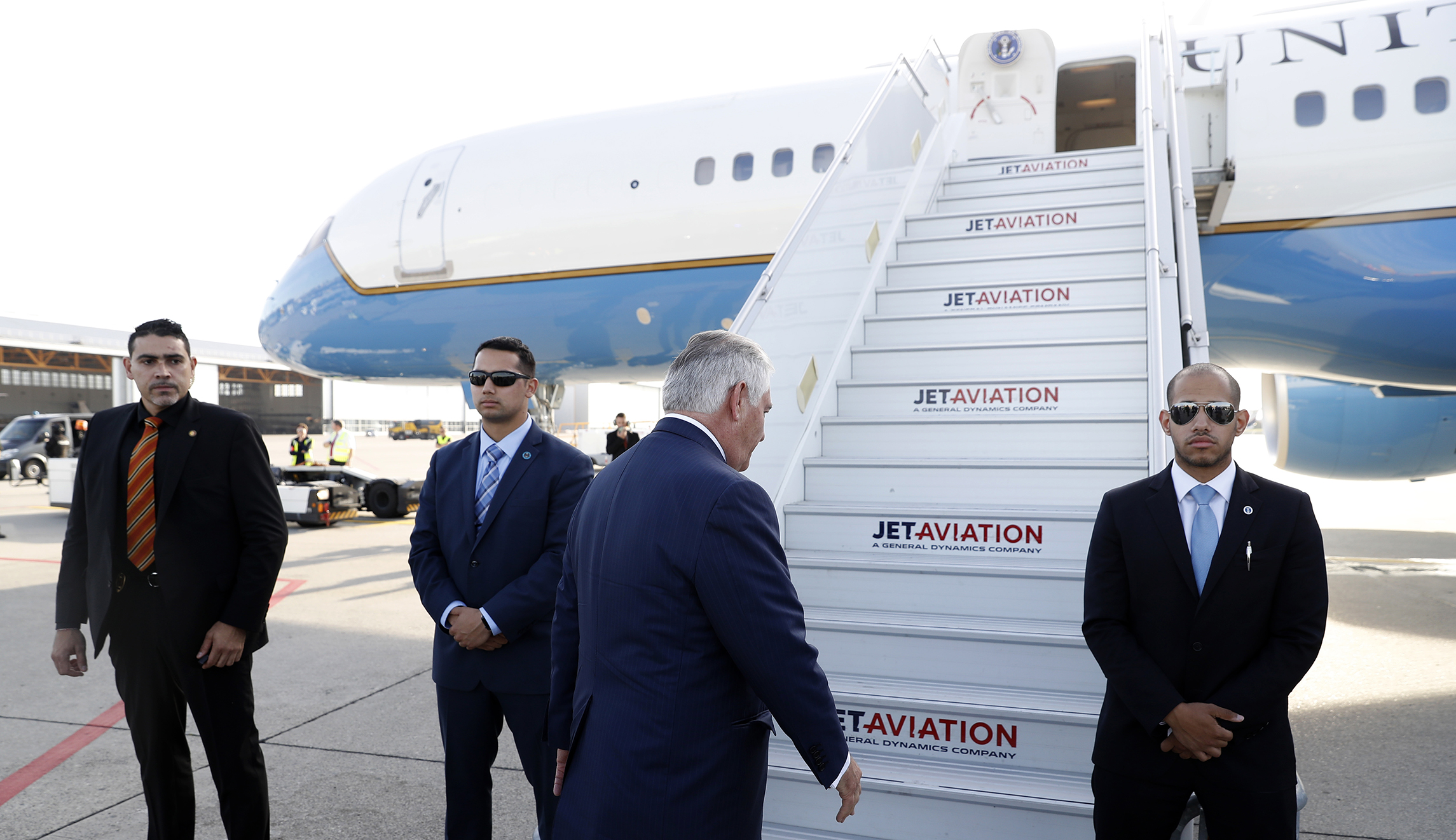 State Department employees should look more like society