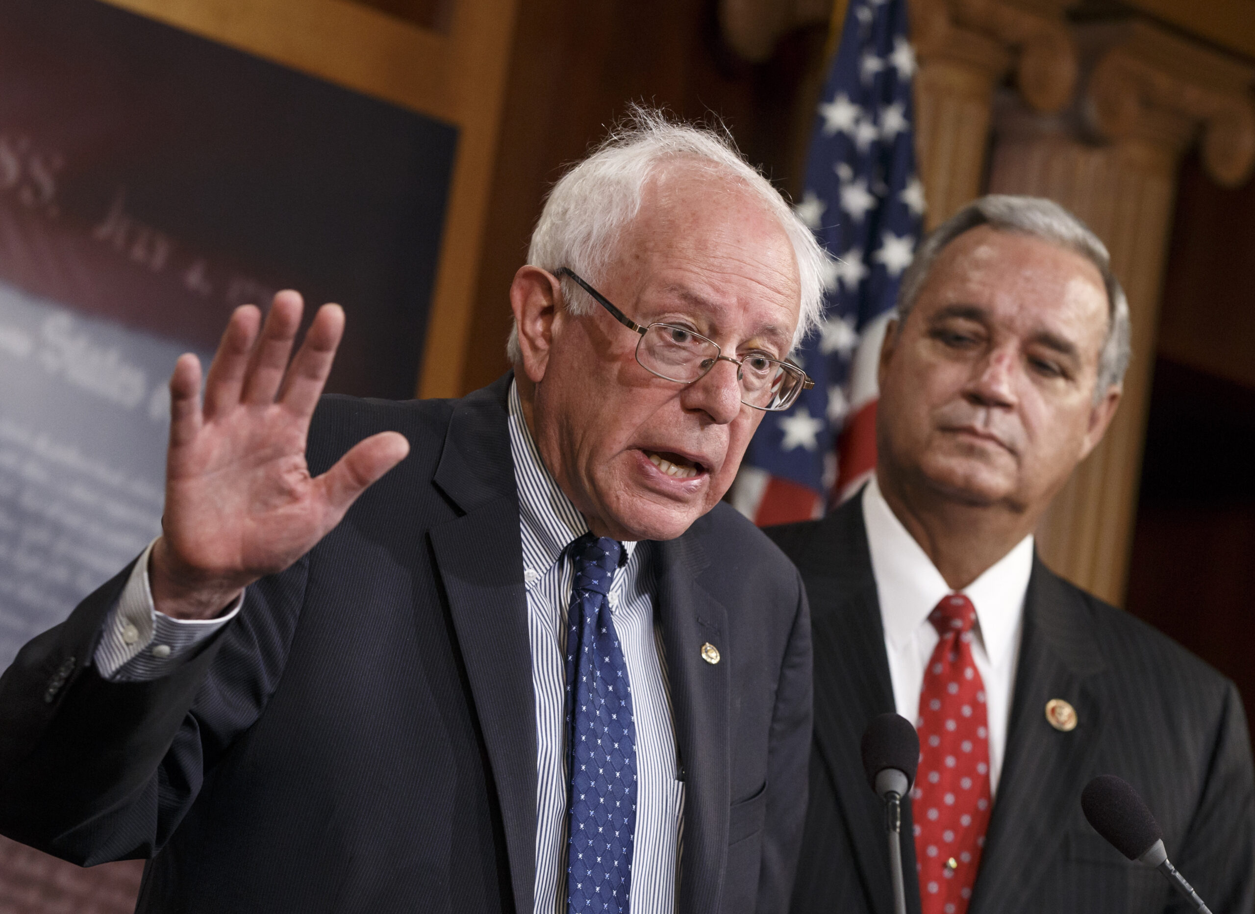 Deal to improve veterans’ health care costs $17B