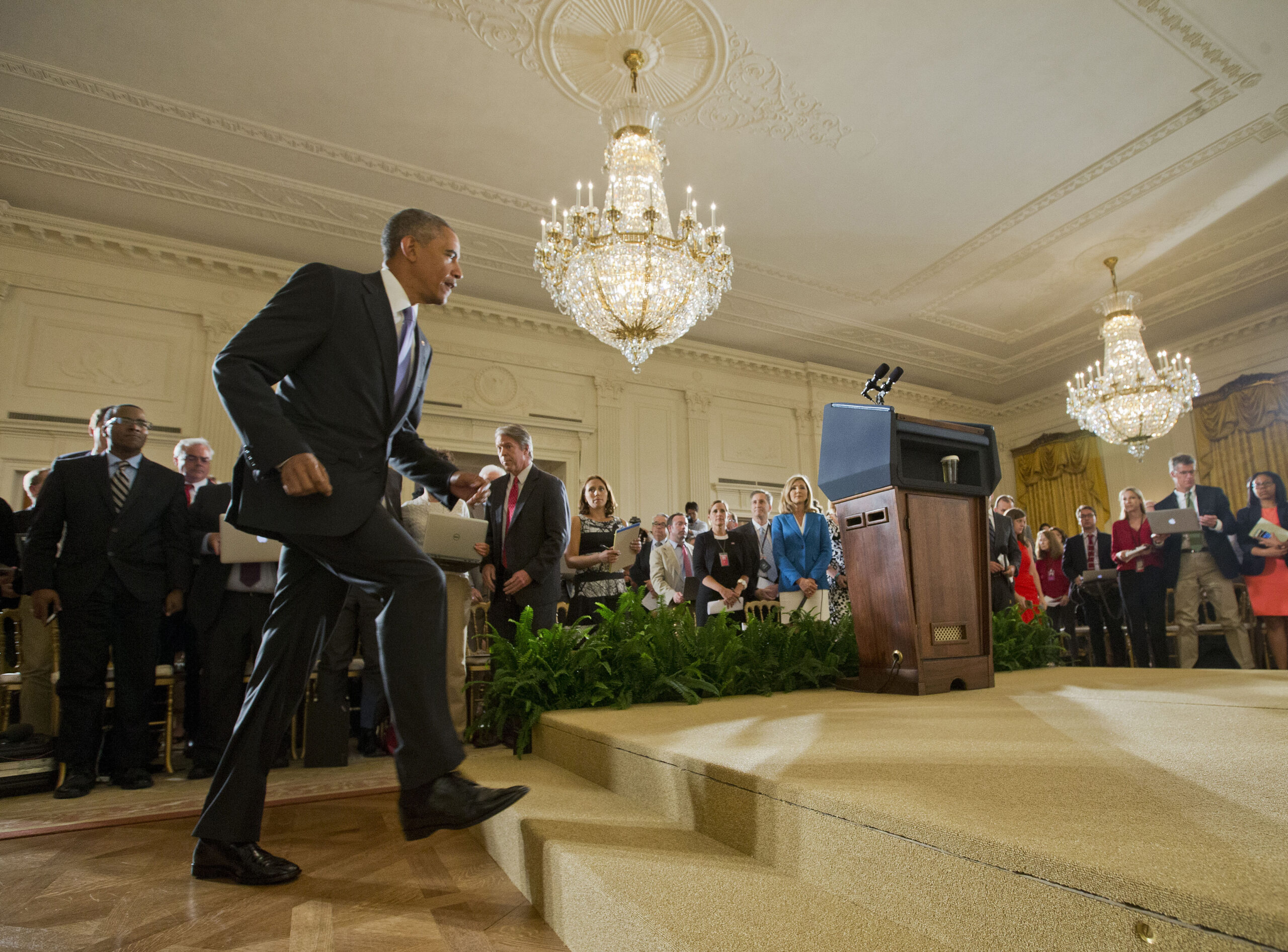 Obama to unveil low-income Internet initiative on tribal land