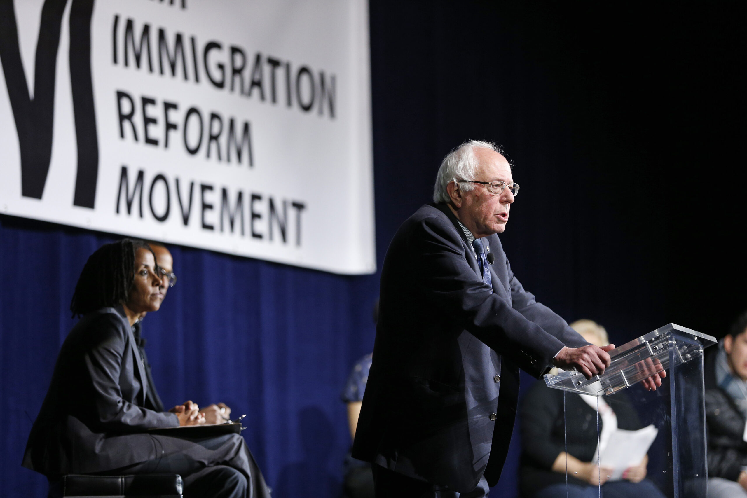 Sanders attacks Trump, ‘billionaire friends’ at immigration forum