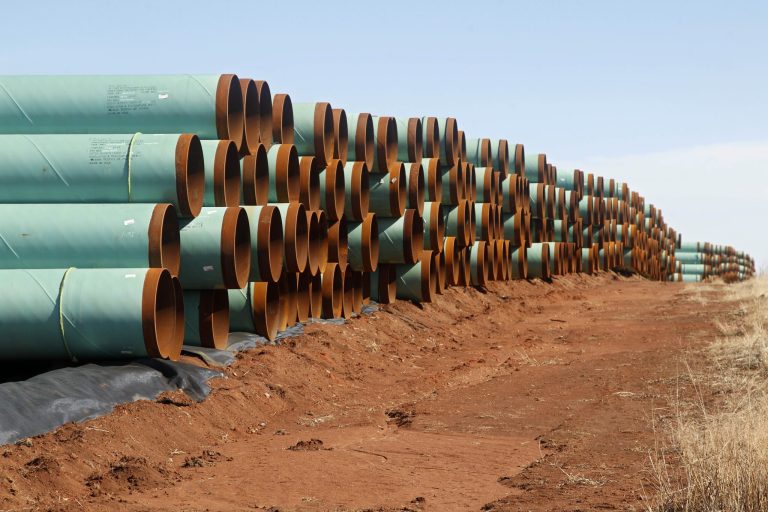 Royal Dutch Shell will halt construction on a site that could have produced 80,000 barrels of oil per day in the Canadian tar sands, and the delay in approving the Keystone XL pipeline could be a factor.Â (AP Photo/Sue Ogrocki, File)