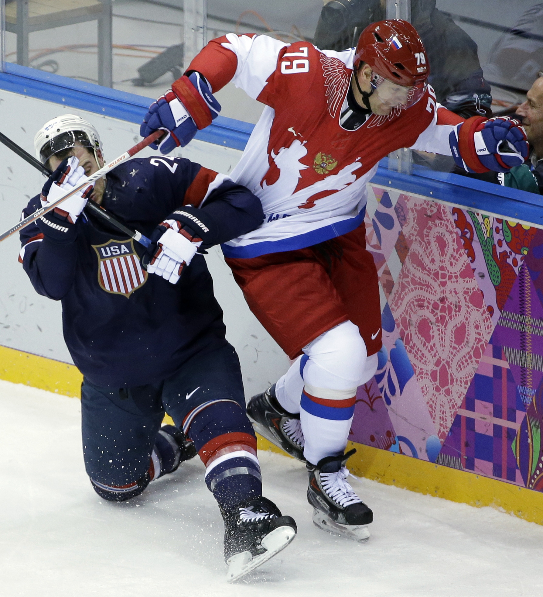 SOCHI SCENE: USA, Russia gets tense