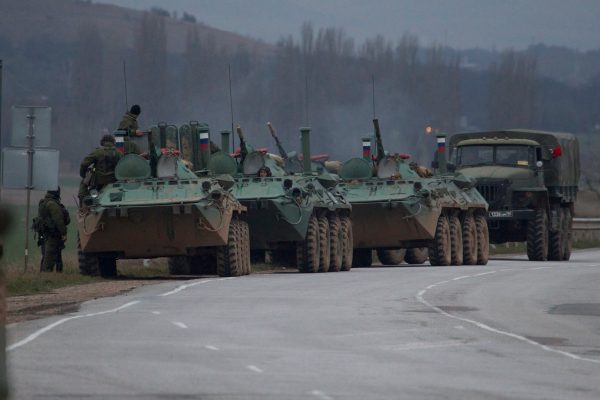Ukraine says Russia tries to seize airports, base