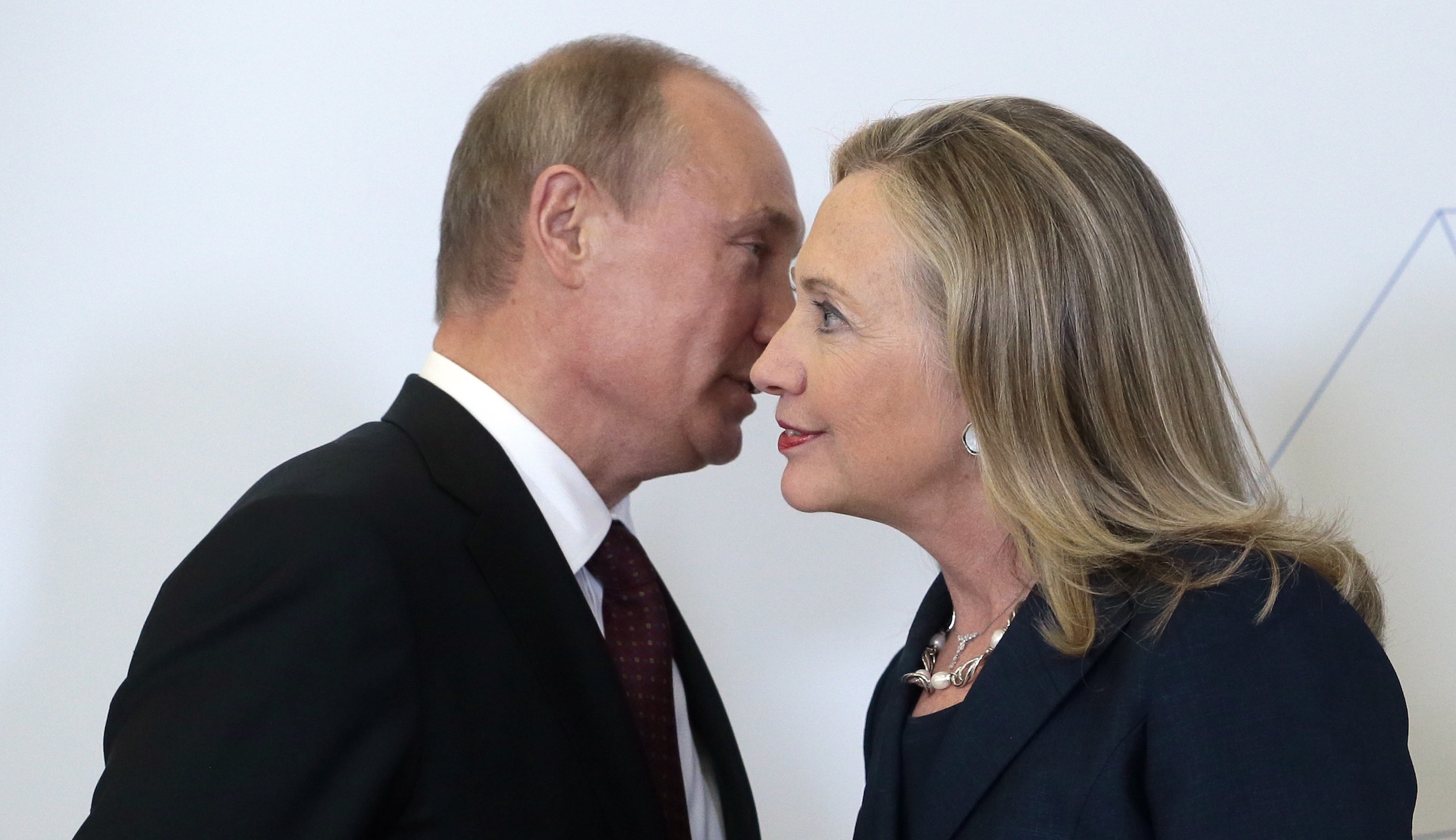 FBI informant says Russians wired money in hopes of influencing Hillary Clinton in Uranium One ploy: Report