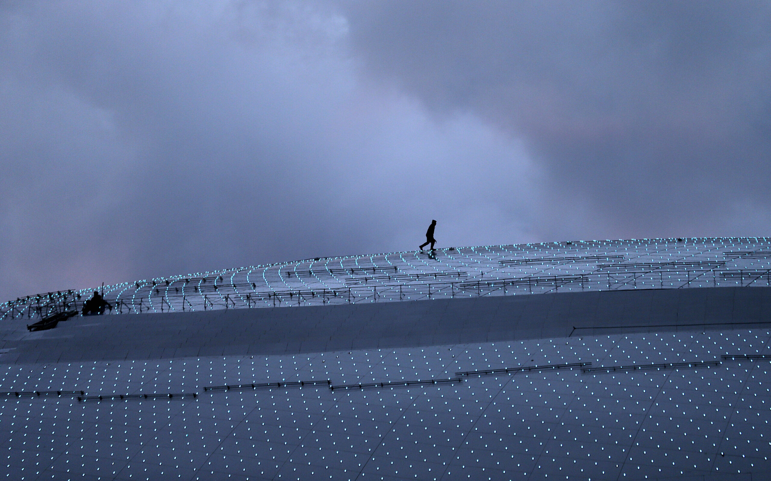 SOCHI SCENE: Waving the flag