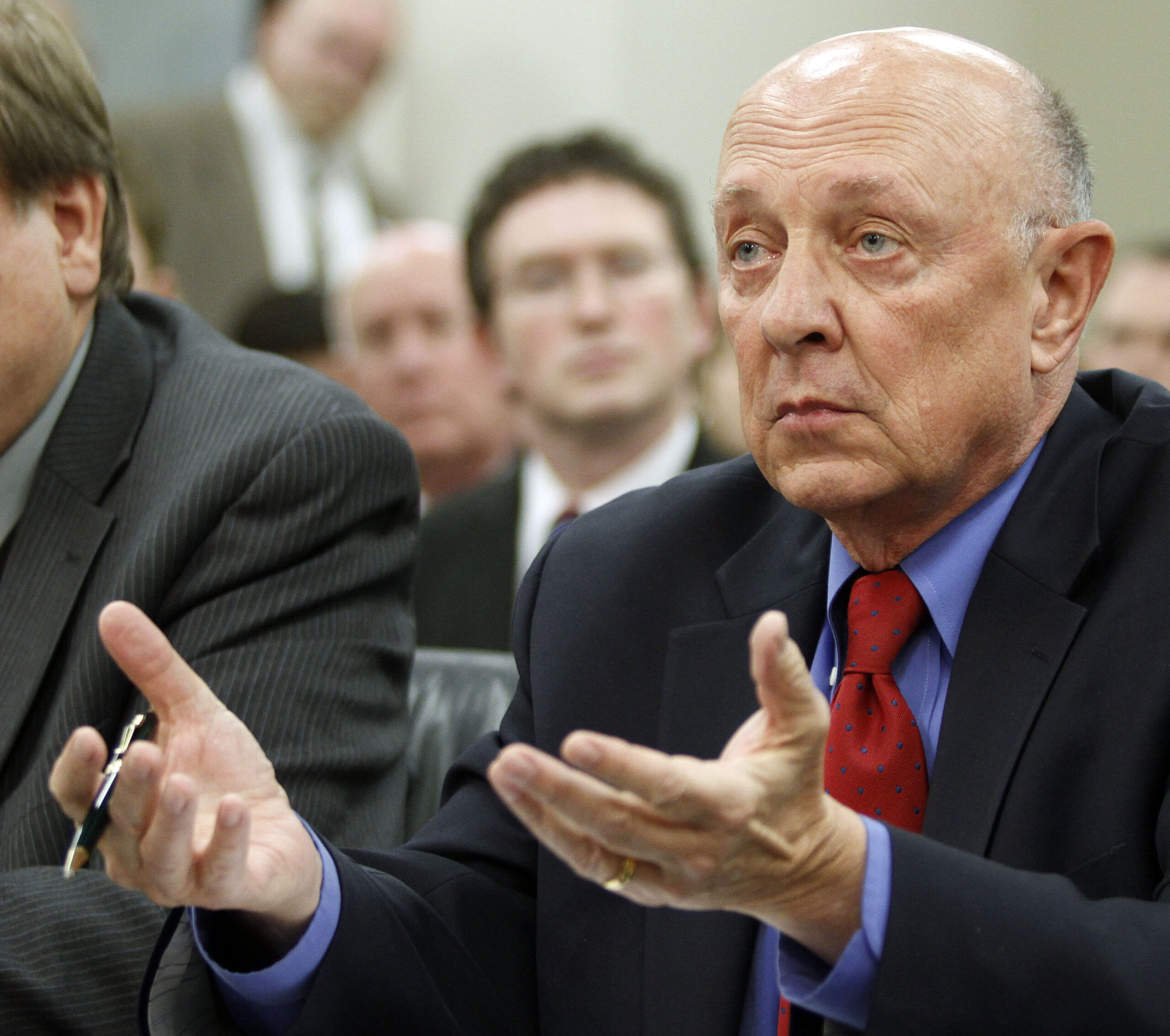 Clinton’s former CIA director joins Trump