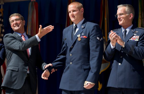 Pentagon honors Paris train heroes