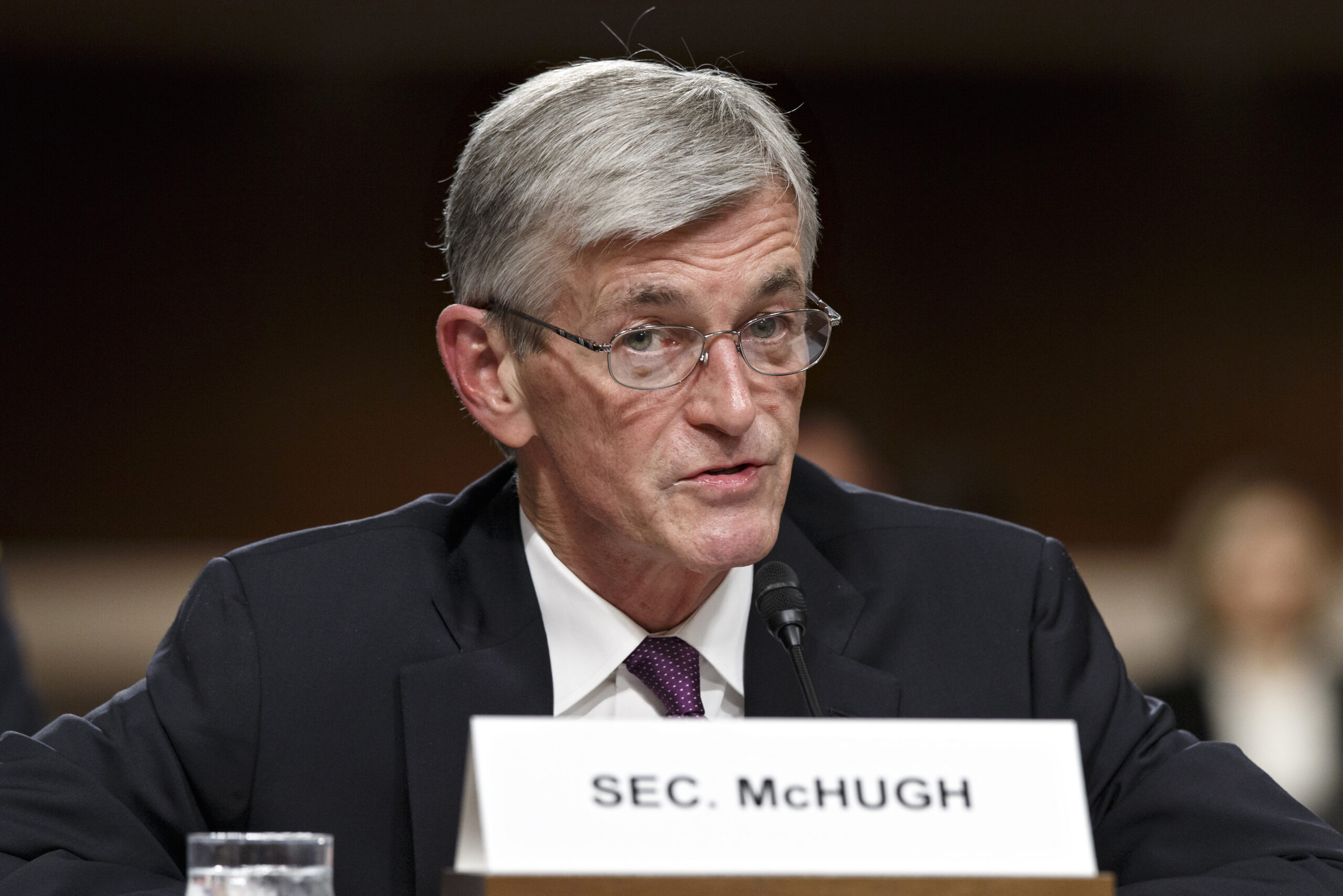 Army leader raises specter of drafting women
