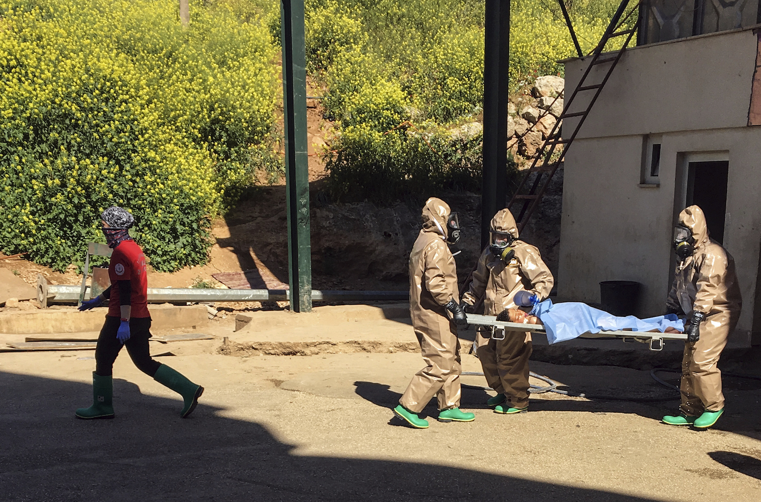 Putin says Western forces might have staged Syrian gas attack