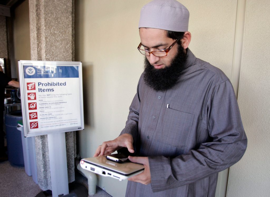 Supreme Court takes up warrantless cellphone searches