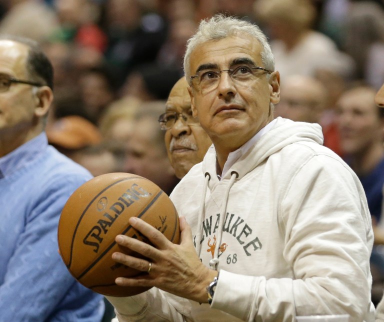 One of the Bucks' billionaire owners, investor Marc Lasry, has jumped on the Hillary Clinton bandwagon in a big way. (AP Photo)