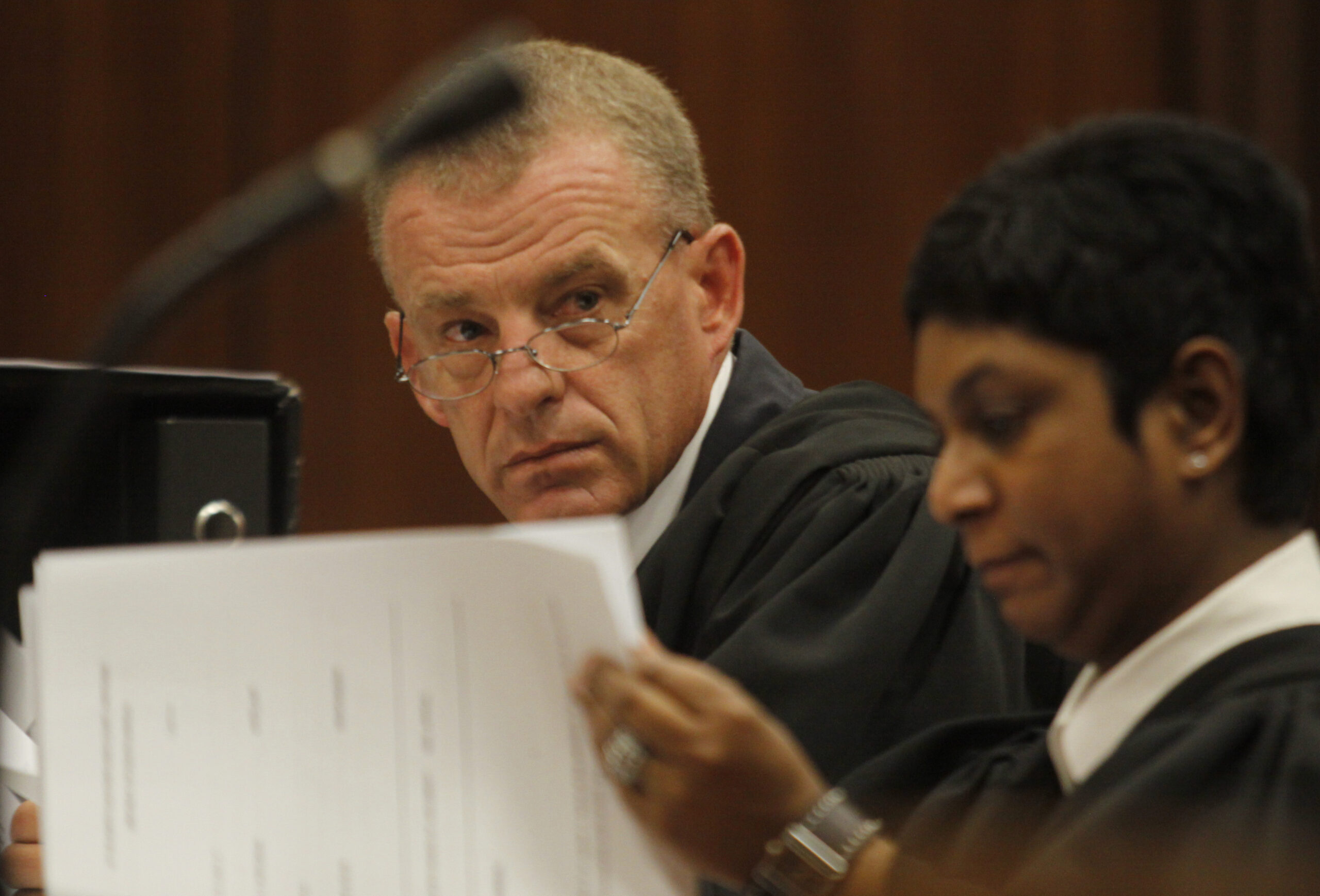 Pistorius allowed to leave SAfrica with conditions