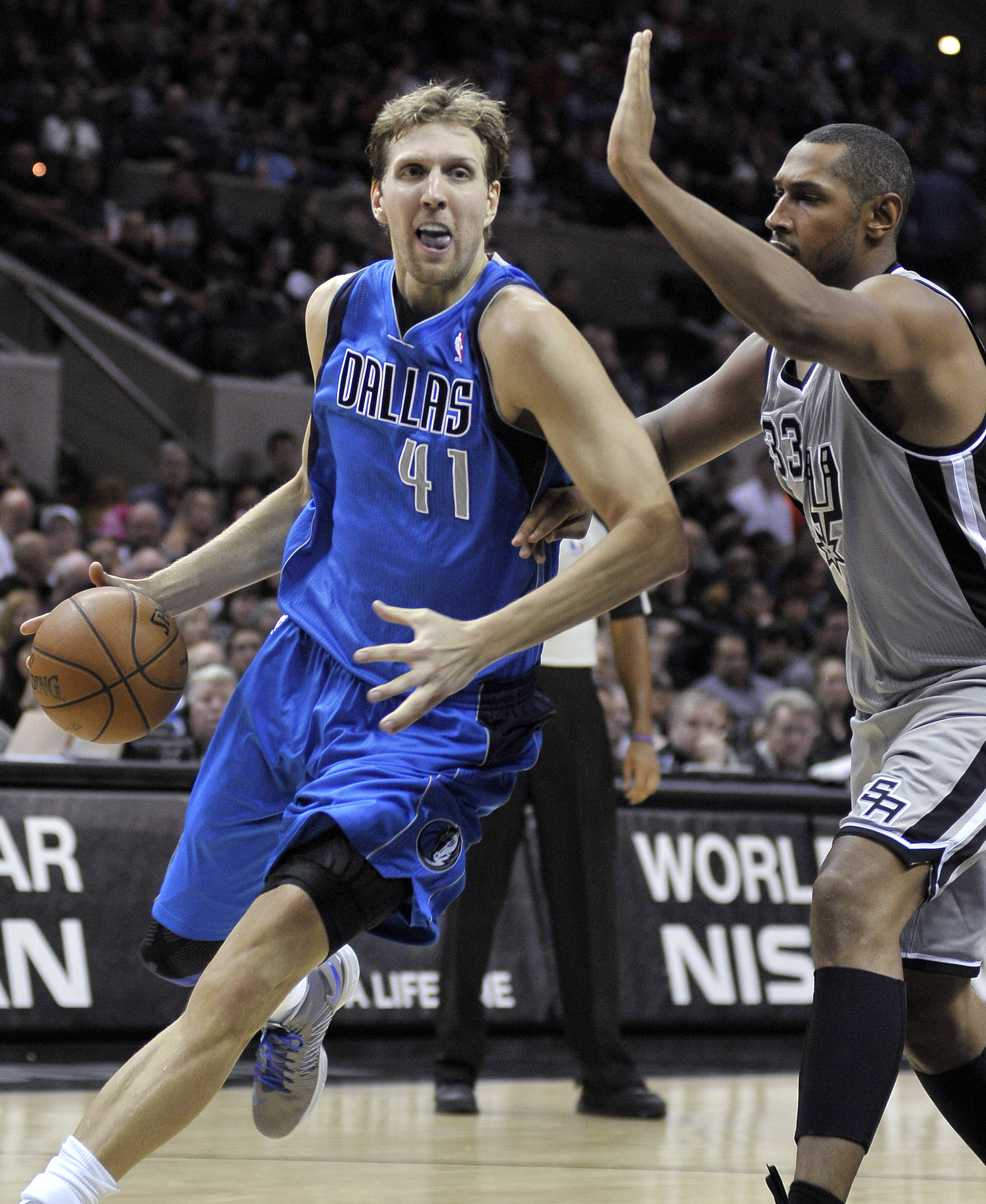 Spurs rout Mavs in Nowitzki’s return from surgery