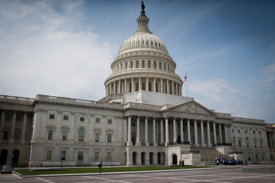 Examiner Editorial: With nation distracted, Congress robs taxpayers twice