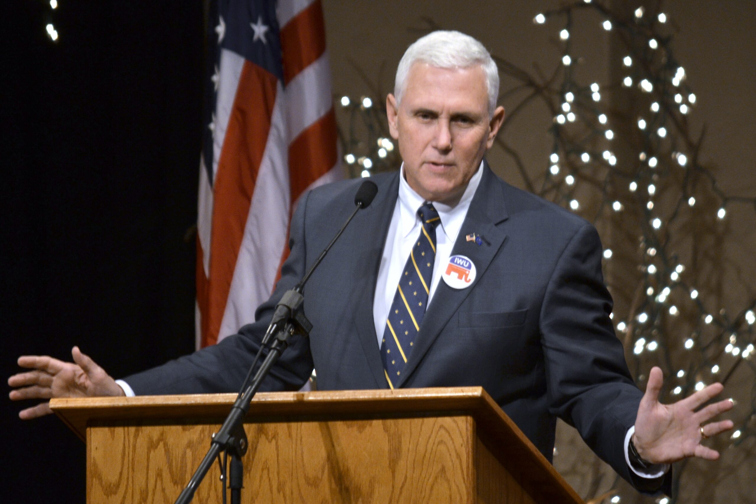 Indiana Gov. Pence meets with Trump