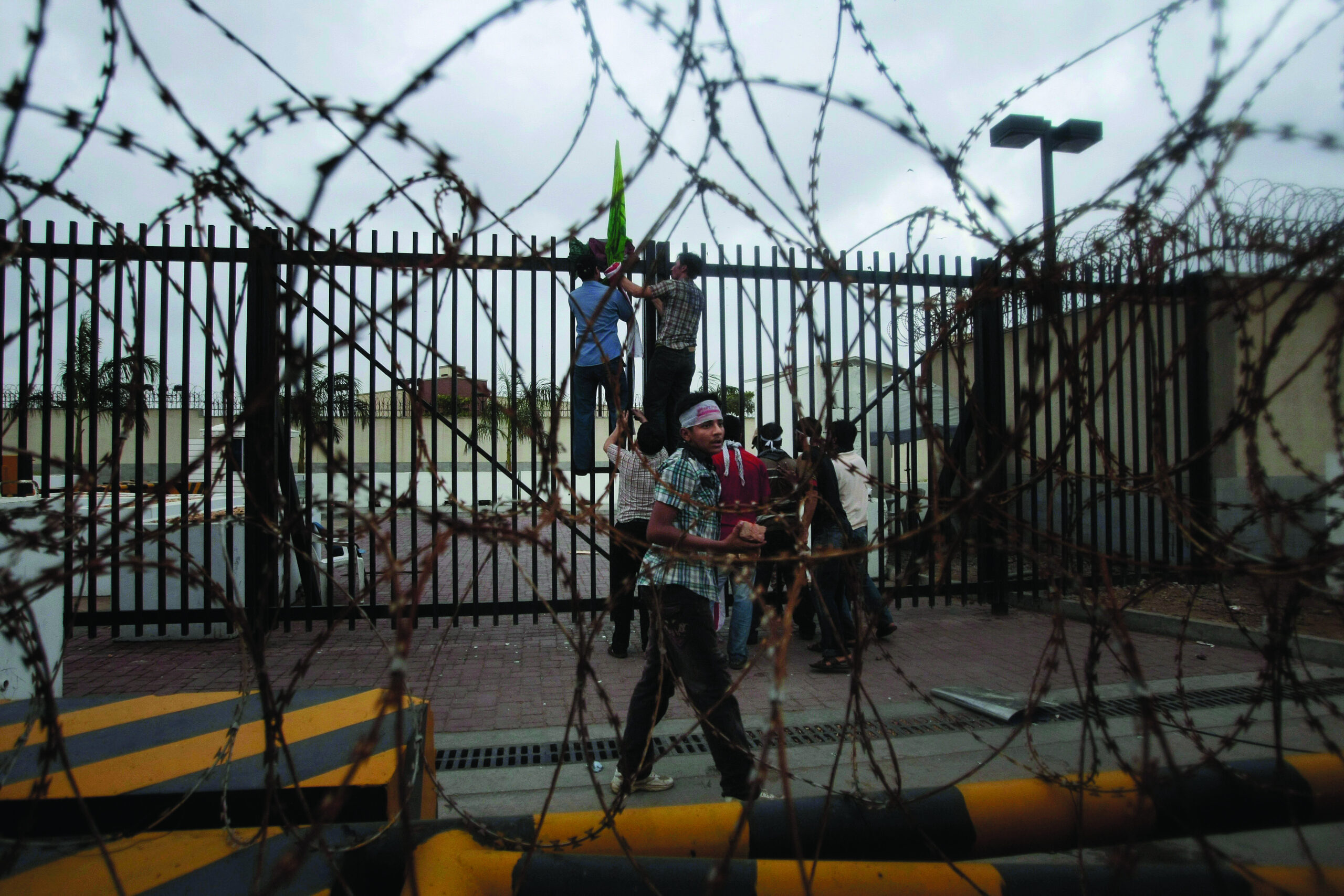 Clashes over prophet film; Hezbollah urges demos
