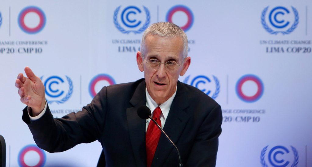 U.S. climate negotiator downplays opposition to EPA rules