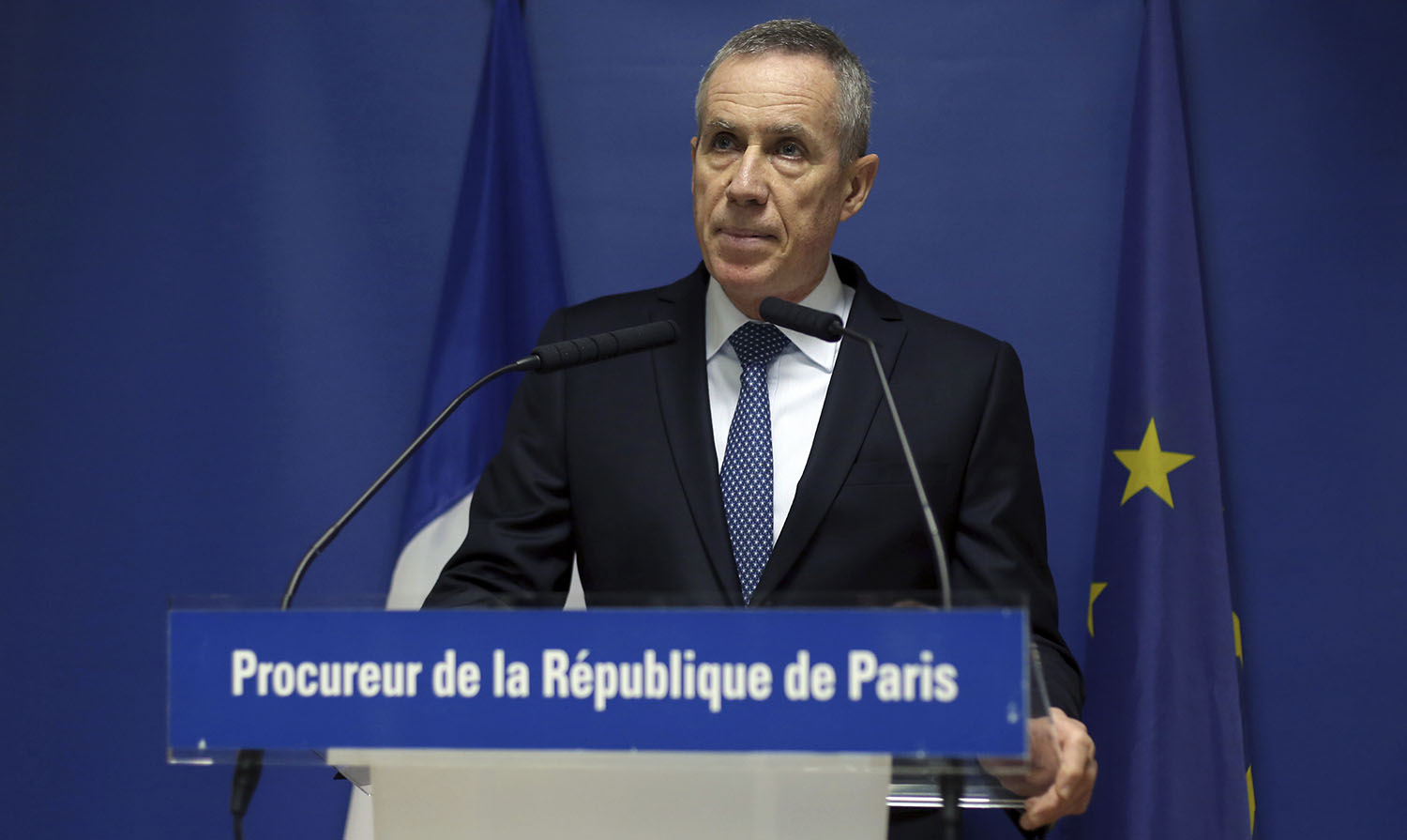 French police make arrests to thwart potential December Islamic State attack, report says