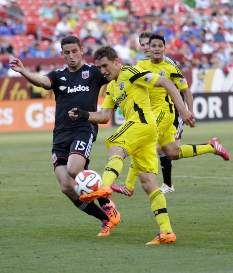 Clark’s save preserves Crew’s 0-0 draw with United