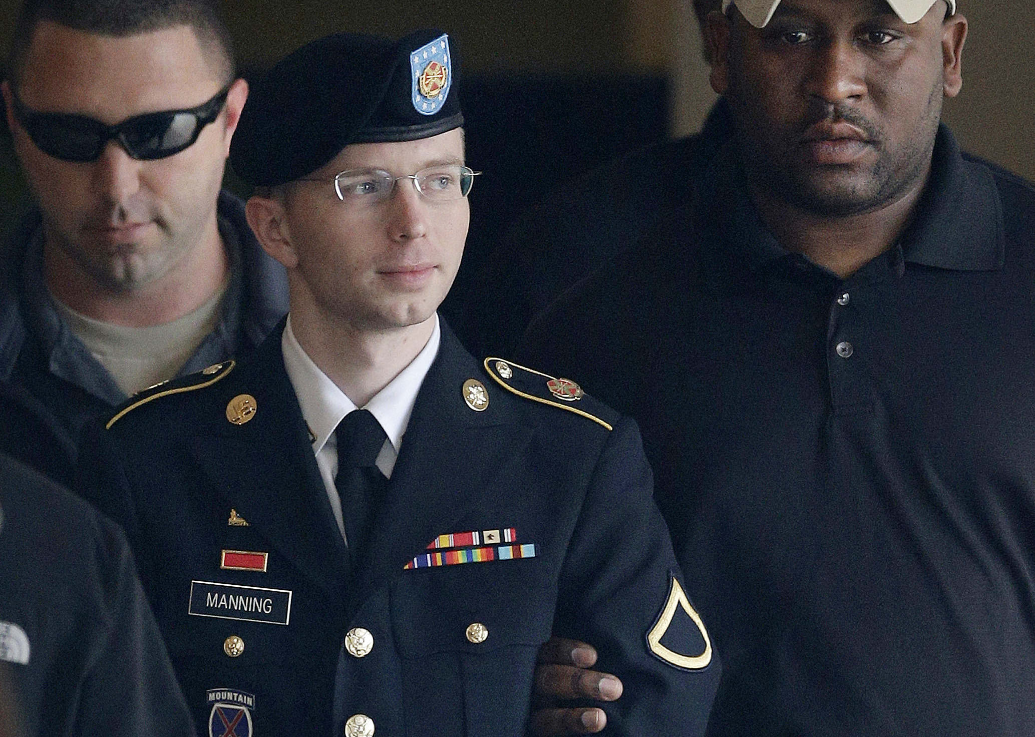 Kansas judge OKs name change request of soldier convicted in WikiLeaks case