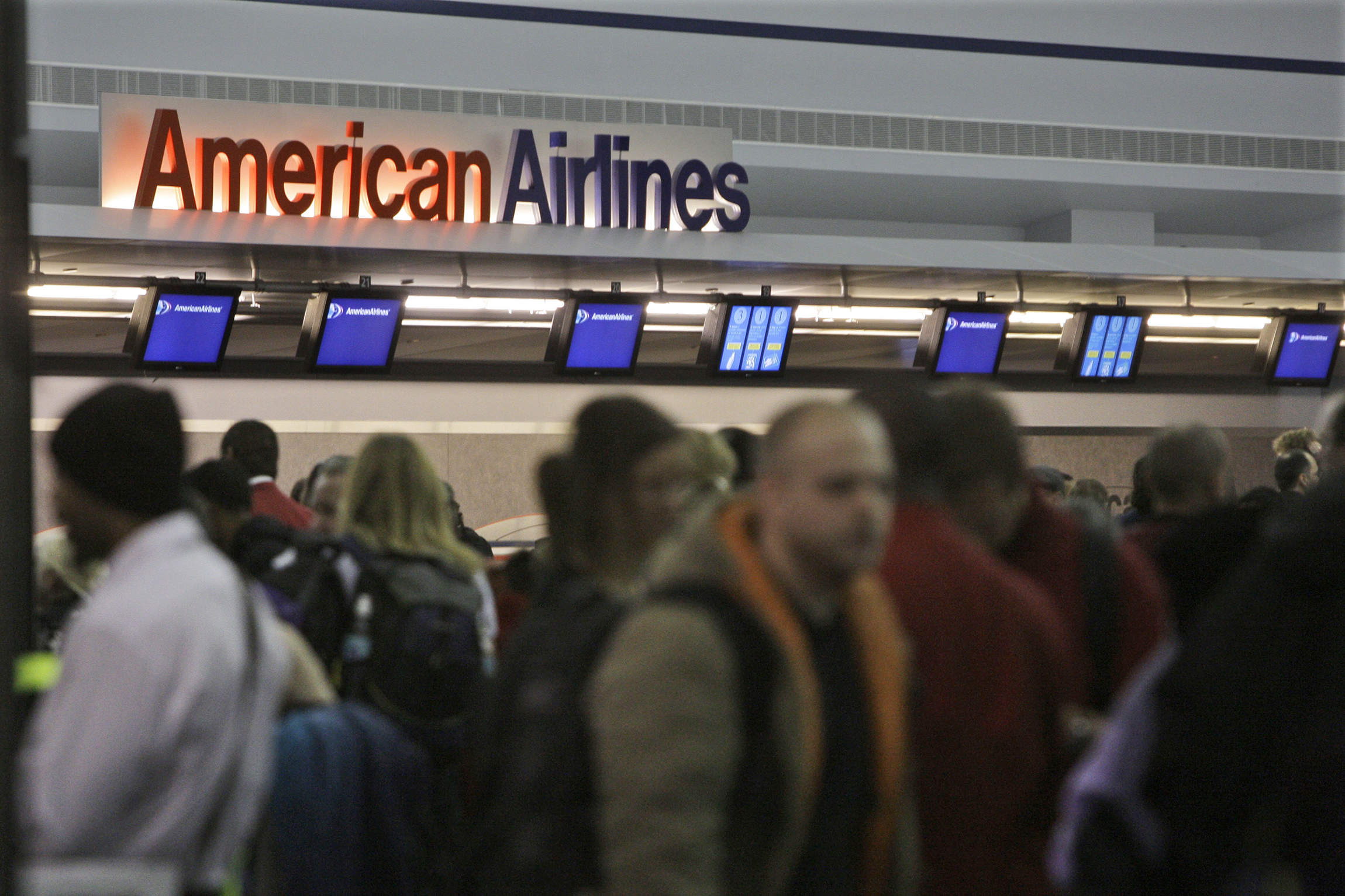 False reports of gunfire shuts down JFK Airport