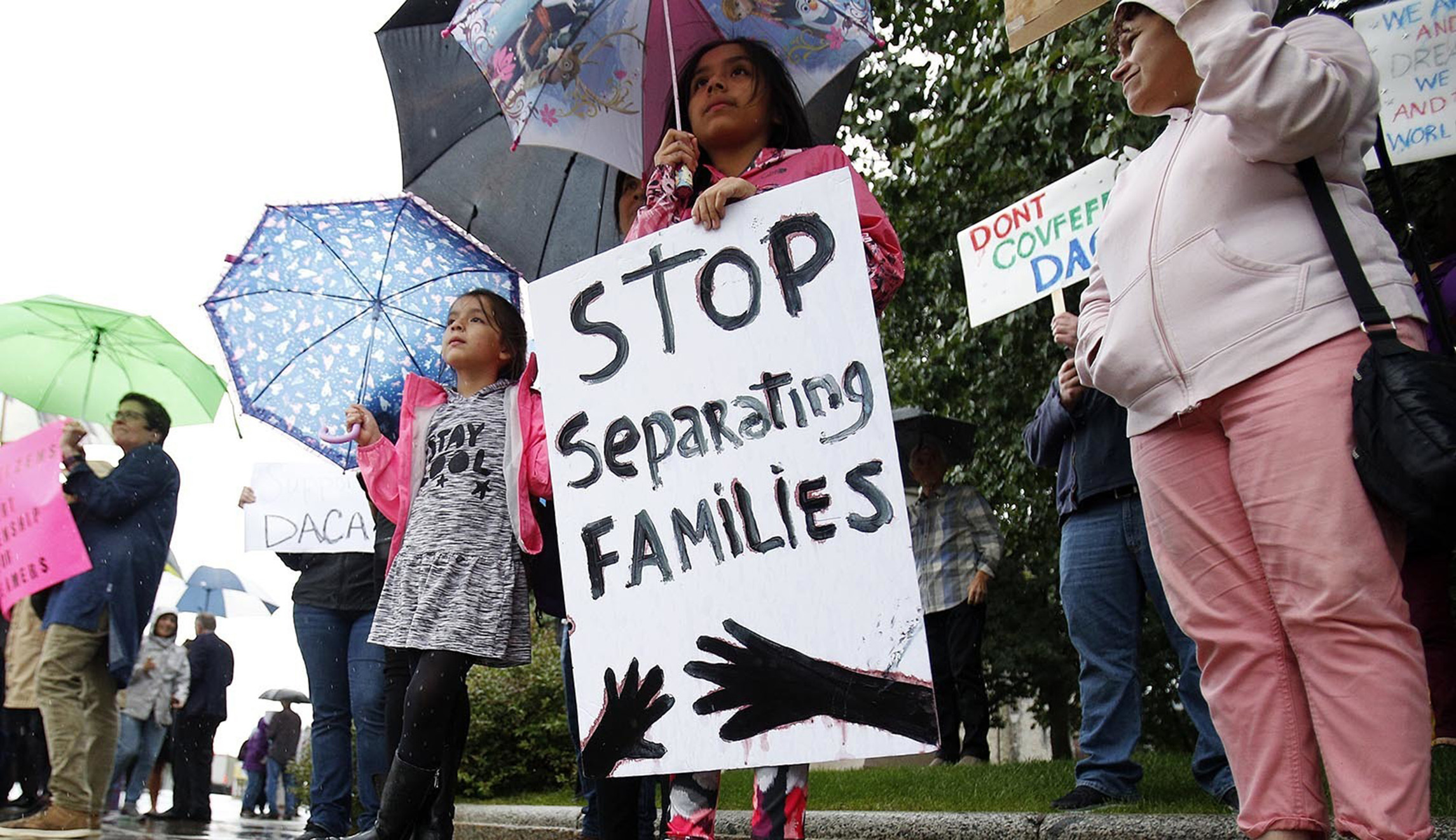 The Right Question: Backlash over Trump’s DACA decision and dossier developments