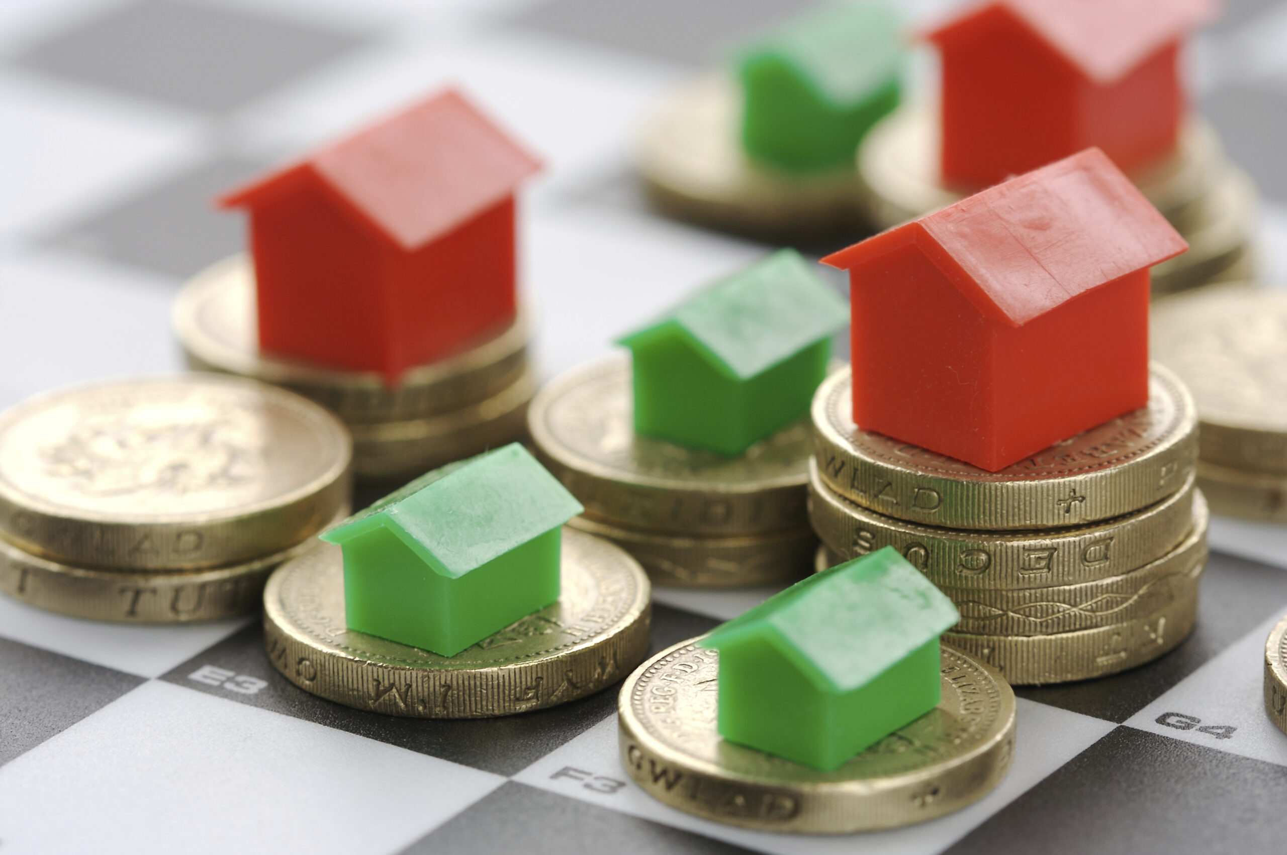 Activists, industry begin battle over investment kickbacks rule