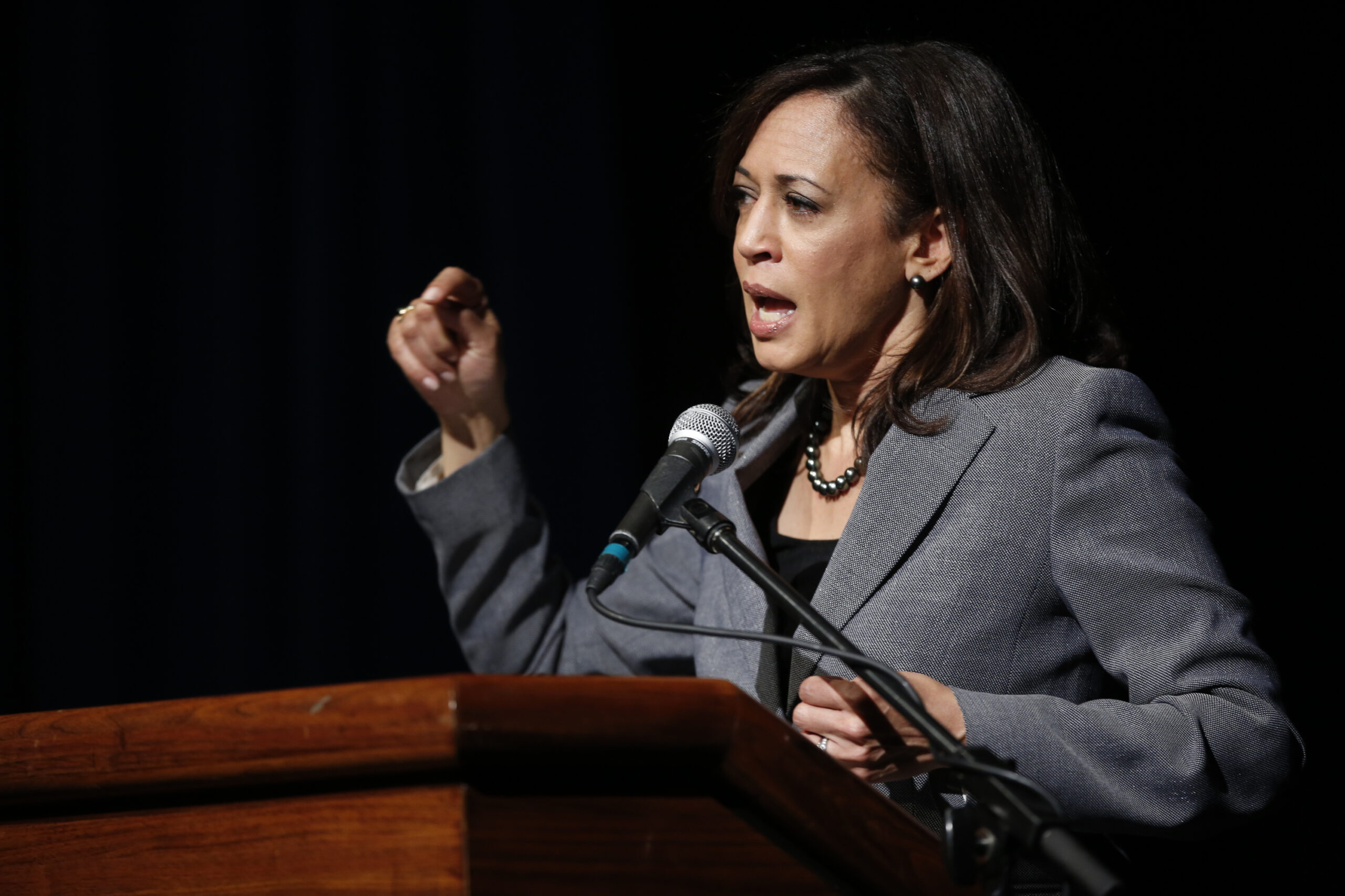 Planned Parenthood ratchets up offense