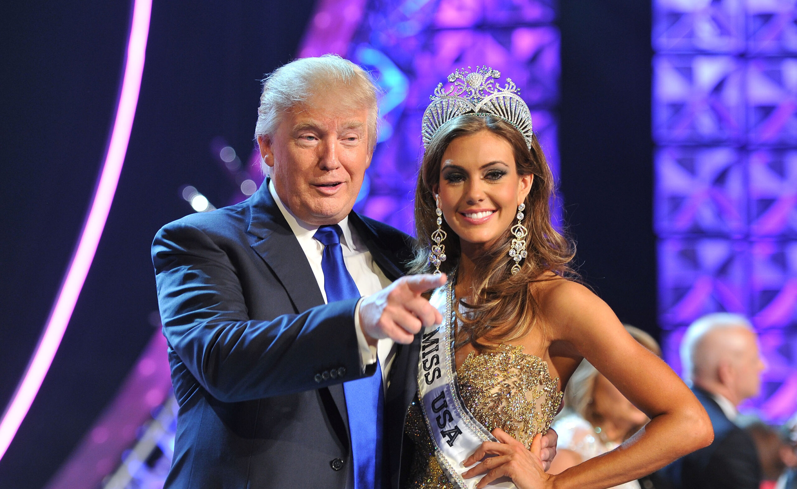 Trump, Univision settle Miss Universe lawsuit