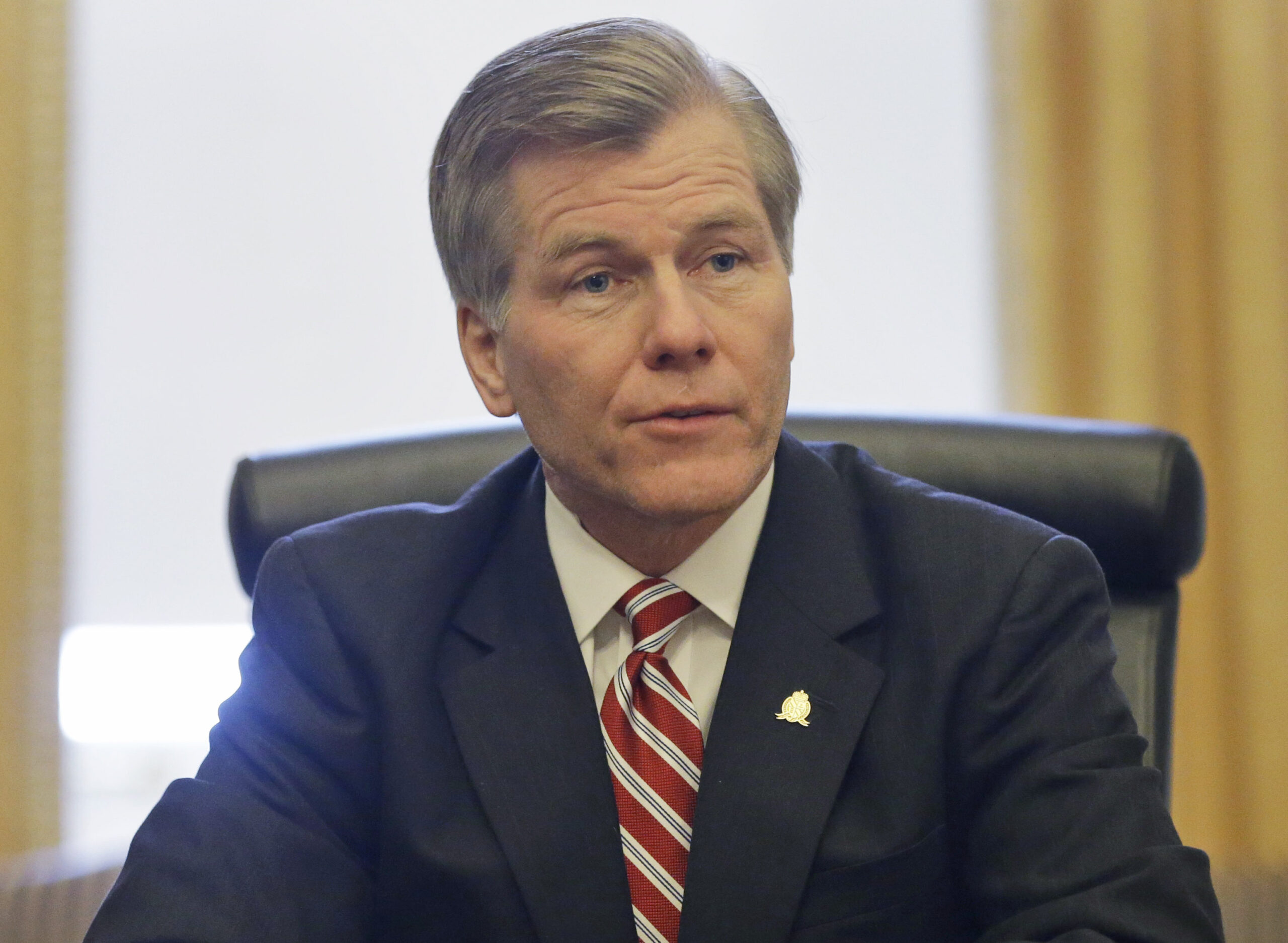 Political Buzz: Bob McDonnell pays back loans; Liz Cheney not a Wyomingite; Obama aide declared ‘political hack’