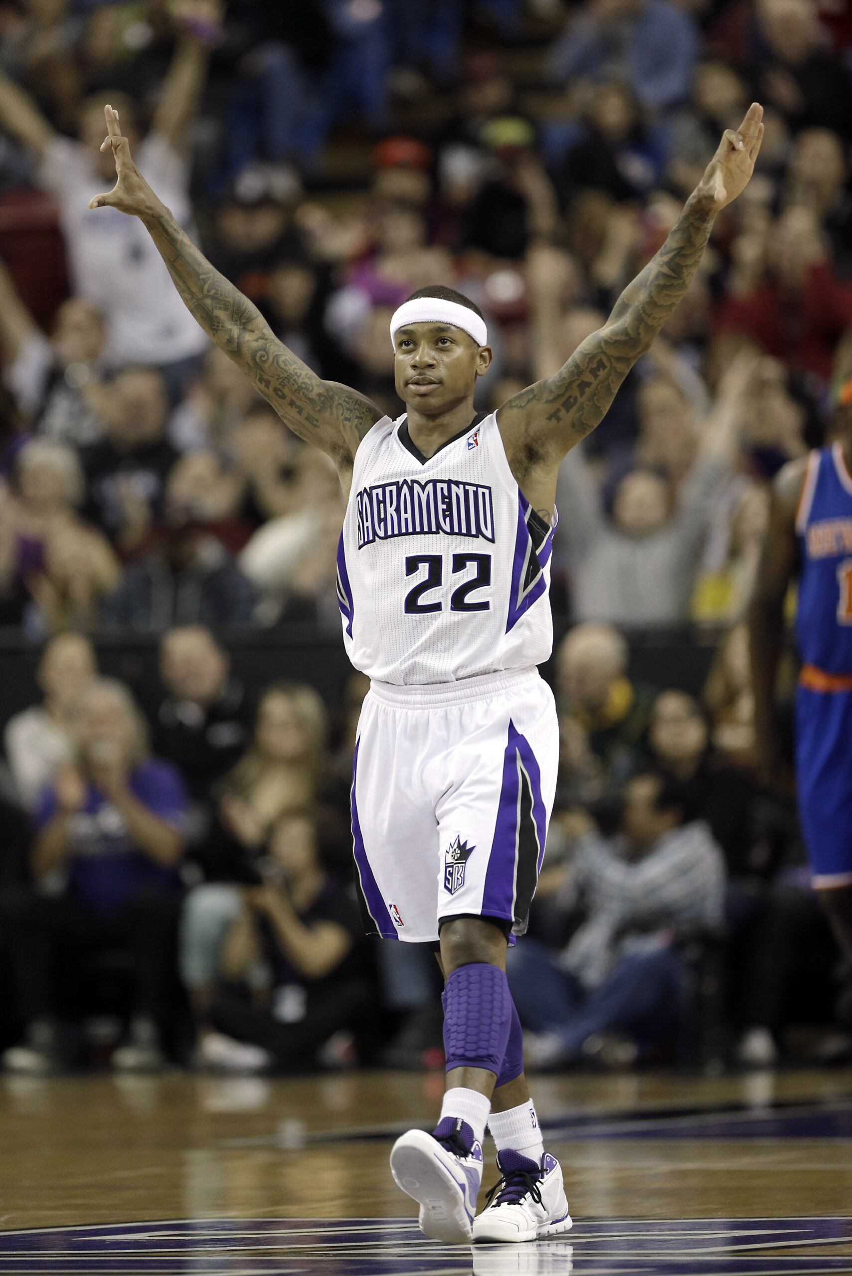 Johnson makes 3 at Buzzer, Kings beat Knicks