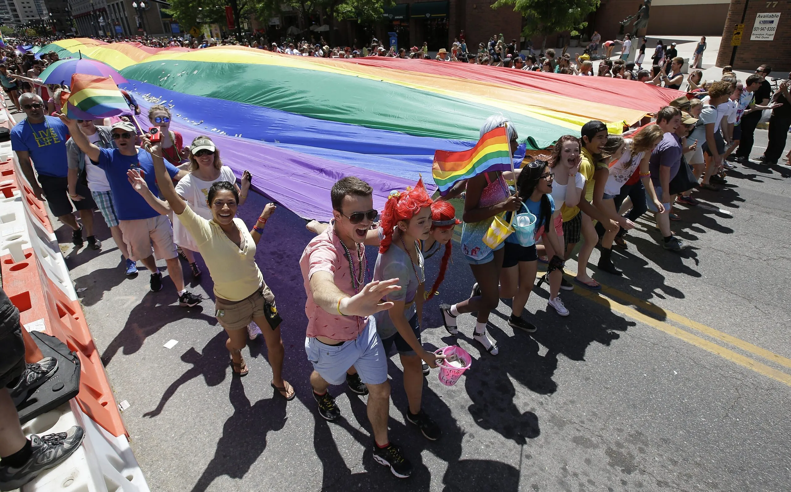 Obama administration extends benefits for same-sex couples