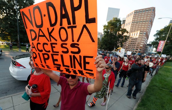 Trump permitting reforms wouldn’t have saved Big Oil and gas pipelines, analysts say