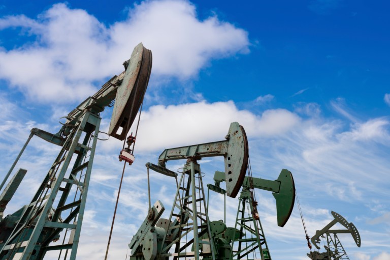 The House energy committee advanced a bill Thursday to lift a 40-year-old ban on the export of U.S. crude oil. (iStock Photo)