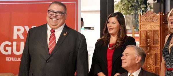 Texas state lawmaker flees Democratic Party and joins GOP