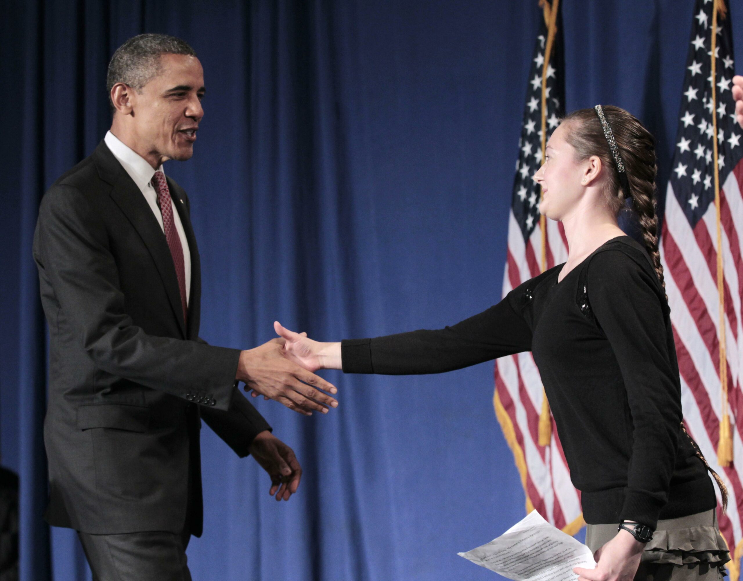 Obama talks jobs, signs patent law in Alexandria