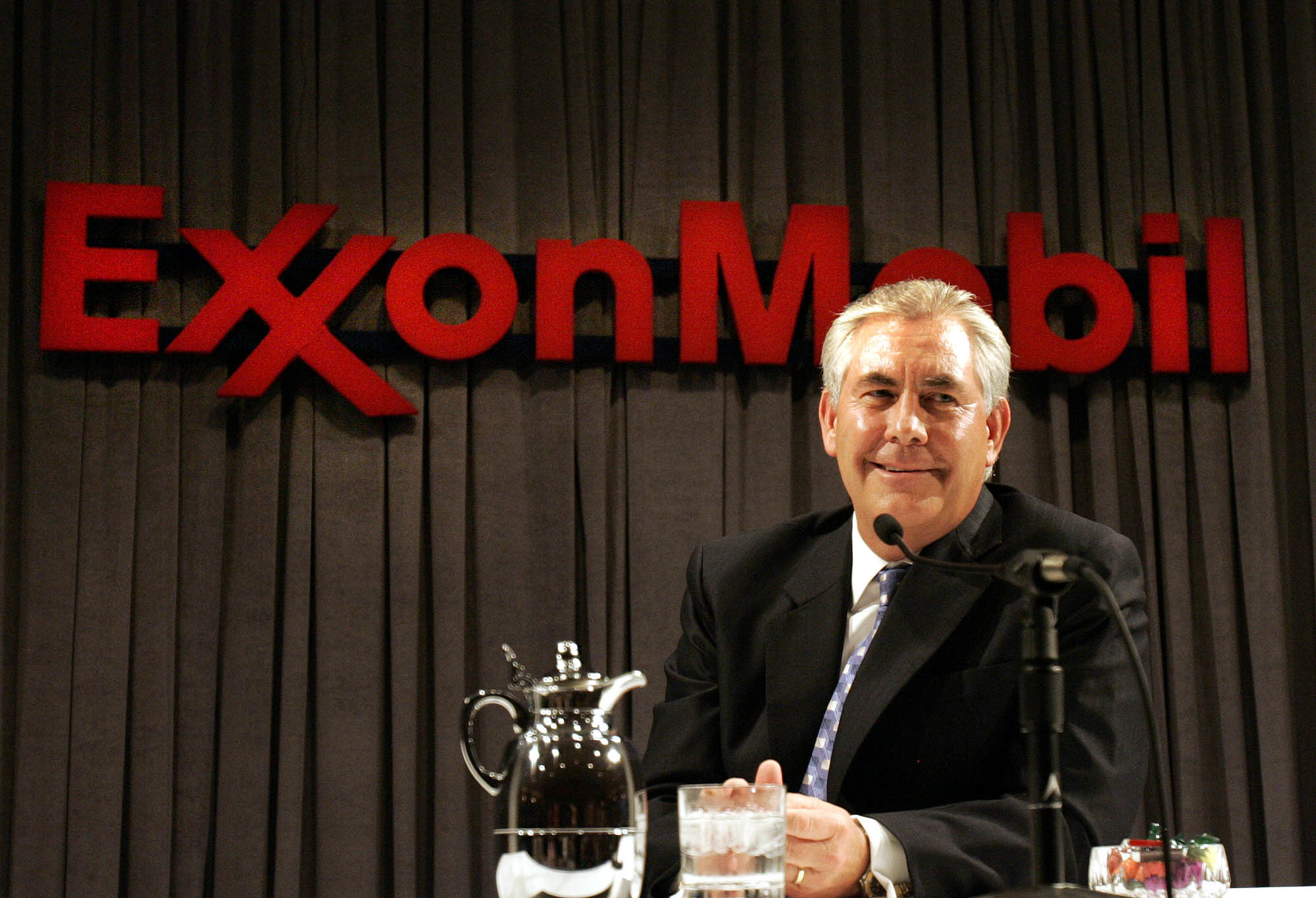 ExxonMobil chief joins lawsuit against fracking project