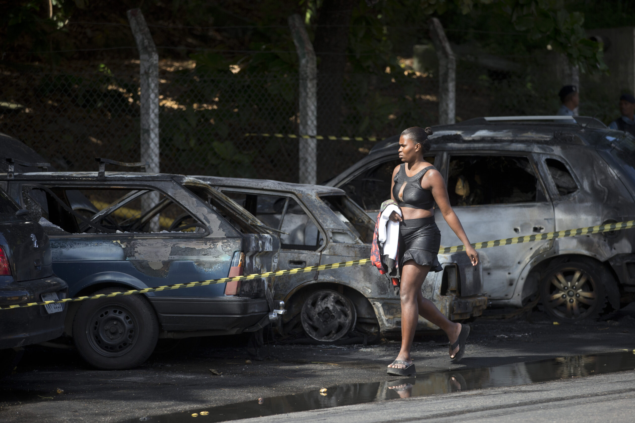 Tensions rise in Rio slum after elderly death