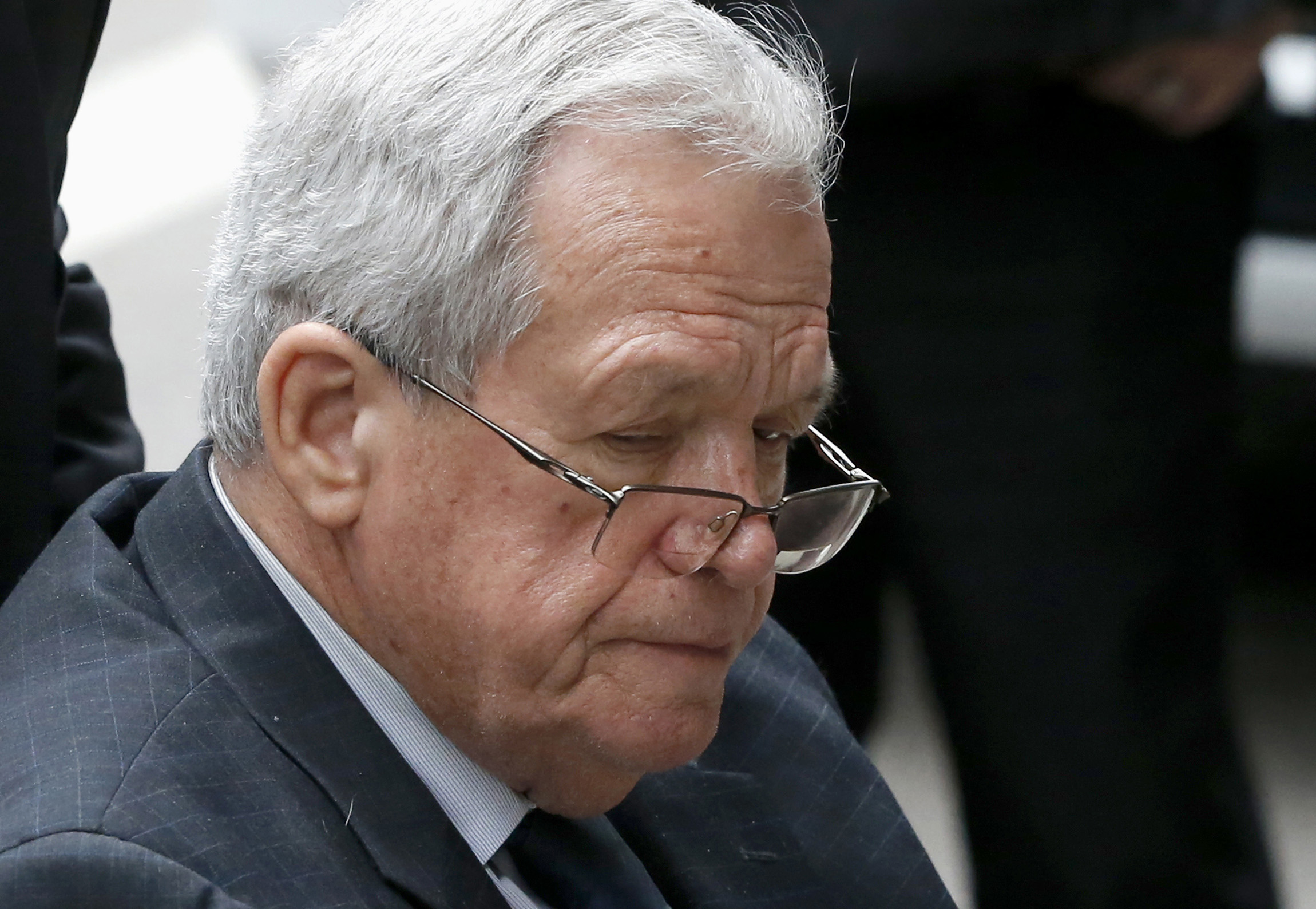 Former House Speaker Dennis Hastert settles child abuse payments lawsuit